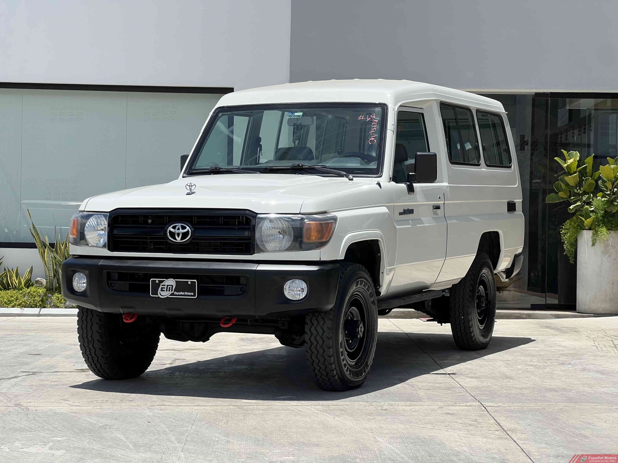 Toyota Land Cruiser 70, Precio, Versiones y Financiación